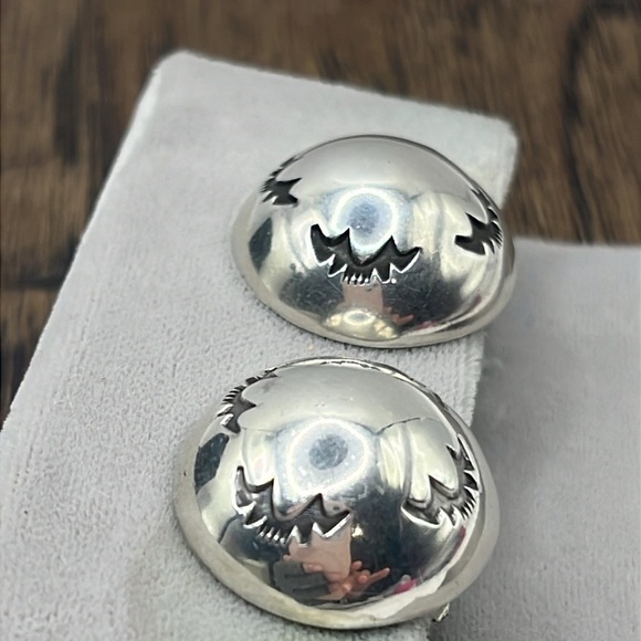 Polished Sterling Silver Button Earrings Clip on Etched in Black Halloween - Picture 4 of 11